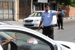 شرطة المرور تستأنف حملاتها على السيارات المخالفة