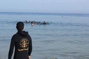 الاتحاد الرياضي بالشرطة يختتم دورة سباحة لضباط الأجهزة الأمنية بخانيونس