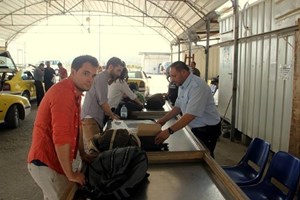 سفر ووصول 1394 شخصاً أمس الاثنين عبر بيت حانون