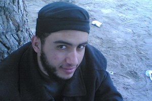 الشهيد أحمد الدلو بخلقه وإخلاصه سما