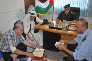 علاقات الشرطة تُنهي عدة خلافات مالية تُقدر بــ "59" ألف دولار