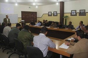 مركز التدريب يفتتح دورة "القواعد الذهبية لإدارة العلاقات العامة"