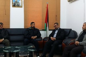 الشرطة تناقش عدداً من القضايا مع المراقب العـام