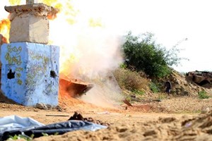  مناورة بالذخيرة الحية لأفراد دورة قادة السرايا الثانية