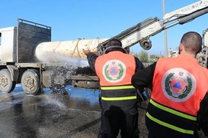 الدفاع المدني يسيطر على تسرب غاز من صهريج بالوسطى