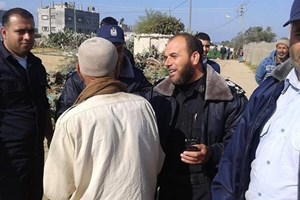 شرطة البلديات تؤمن فتح شارع بمنطقة مصبح شمال رفح