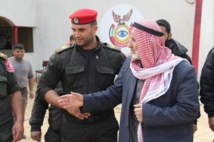 جولة تفقدية للتشريعي على عددٍ من الأجهزة الأمنية برفح