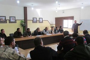 التنظيم والإدارة تُناقش مشروع تنمية قدرات الخريجين