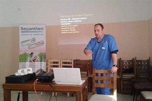 مستشفى بلسم العسكري ينظم سلسلة محاضرات طبية