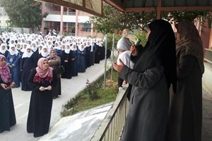 العمل النسائي يلقي كلمتين تربويتين لطالبات "التوجيهي" بالشمال