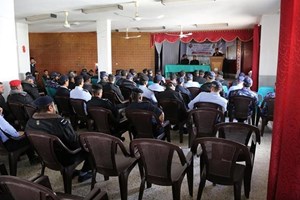 علاقات الشرطة تكرم الضباط المتميزين في الشرطة برفح