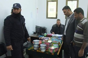 شرطة البلديات شرق خانيونس تضبط كمية أغذية فاسدة