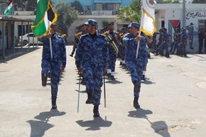 الشرطة تُخرج دورة المهام الخاصة والتشريفات 