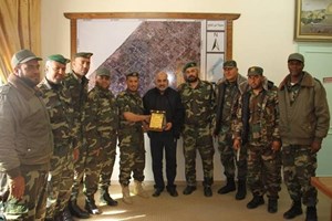 الكتيبة الثالثة بالوسطى تبحث سبل التعاون مع بلدية دير البلح