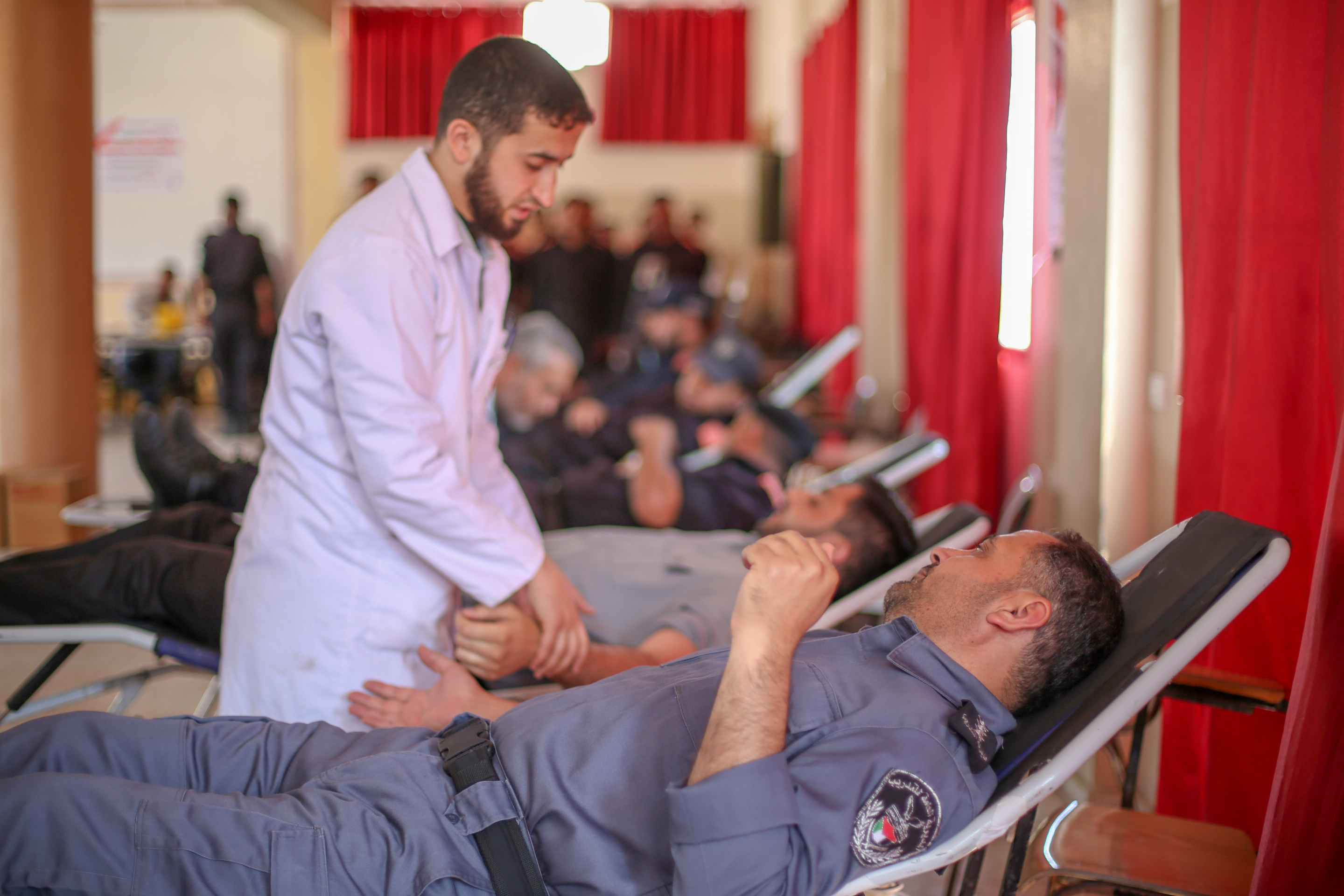 مديرية التدريب تنفذ "حملة التبرع" بالدم بالتعاون من بنك الدم المركزي