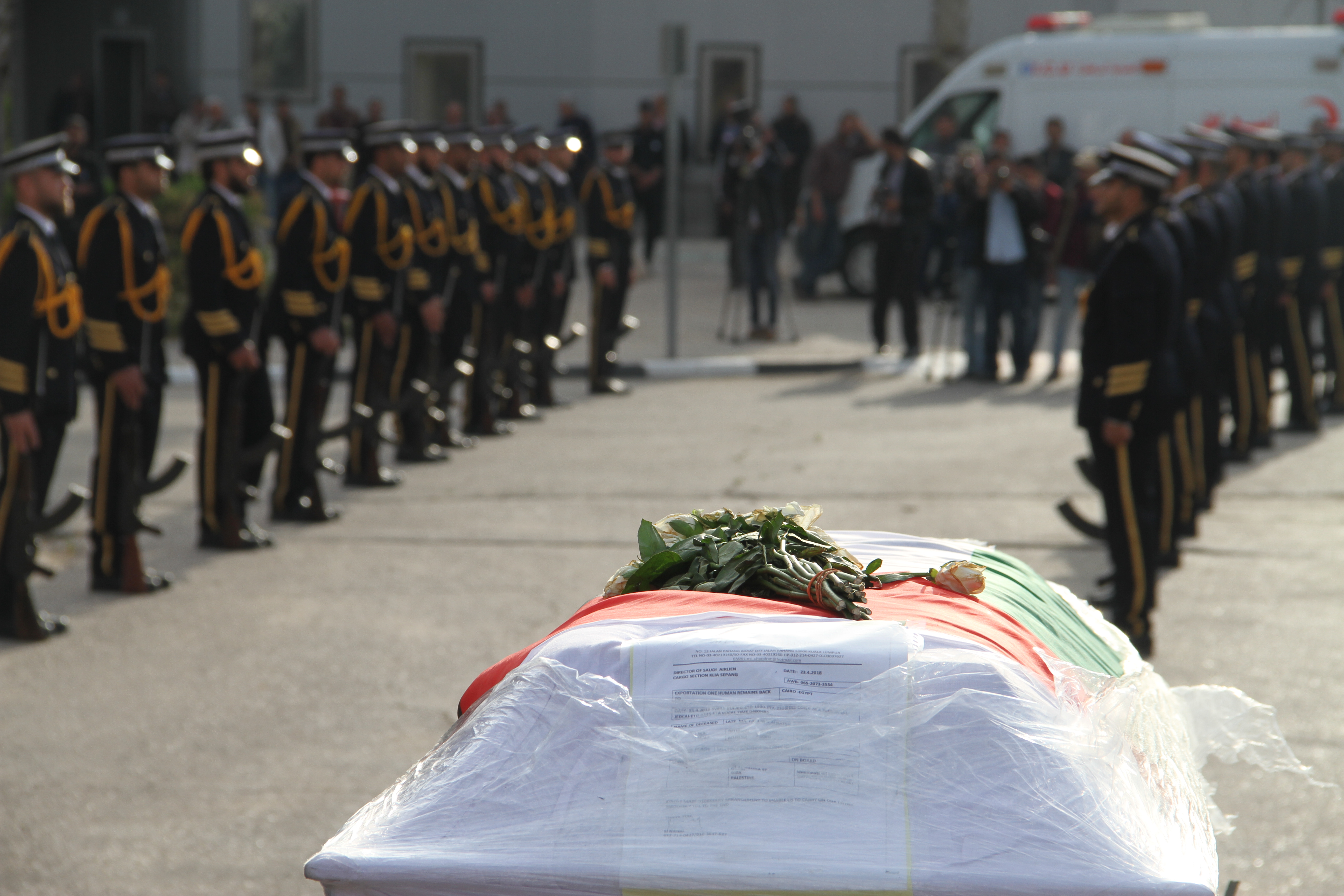 استقبال جثمان الشهيد العالم د. فادي البطش بمعبر رفح البري