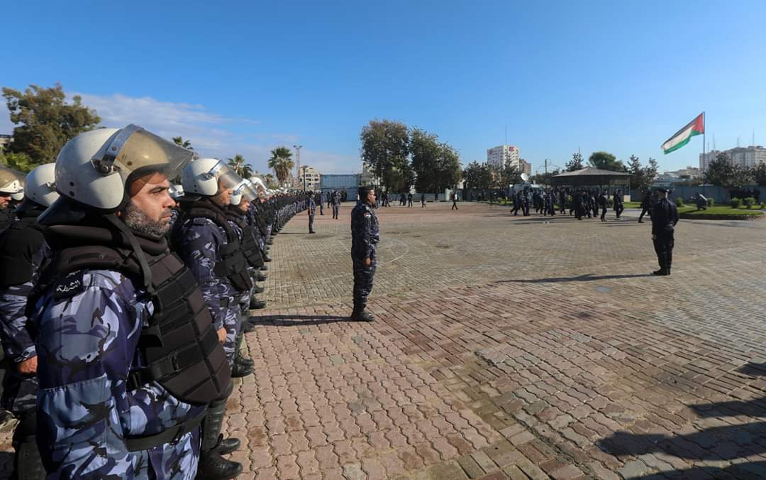 الشرطة تنظم طابور أركان لقواتها في ذكرى "الفرقان"