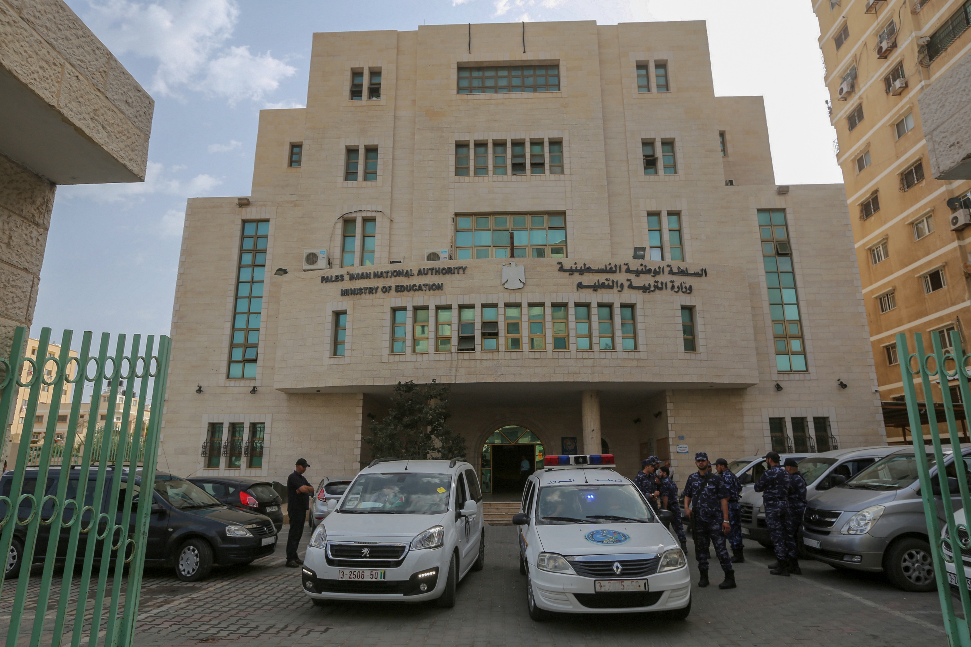 تأمين الأجهزة الأمنية لعقد امتحانات الثانوية العامة (إنجاز 2018)