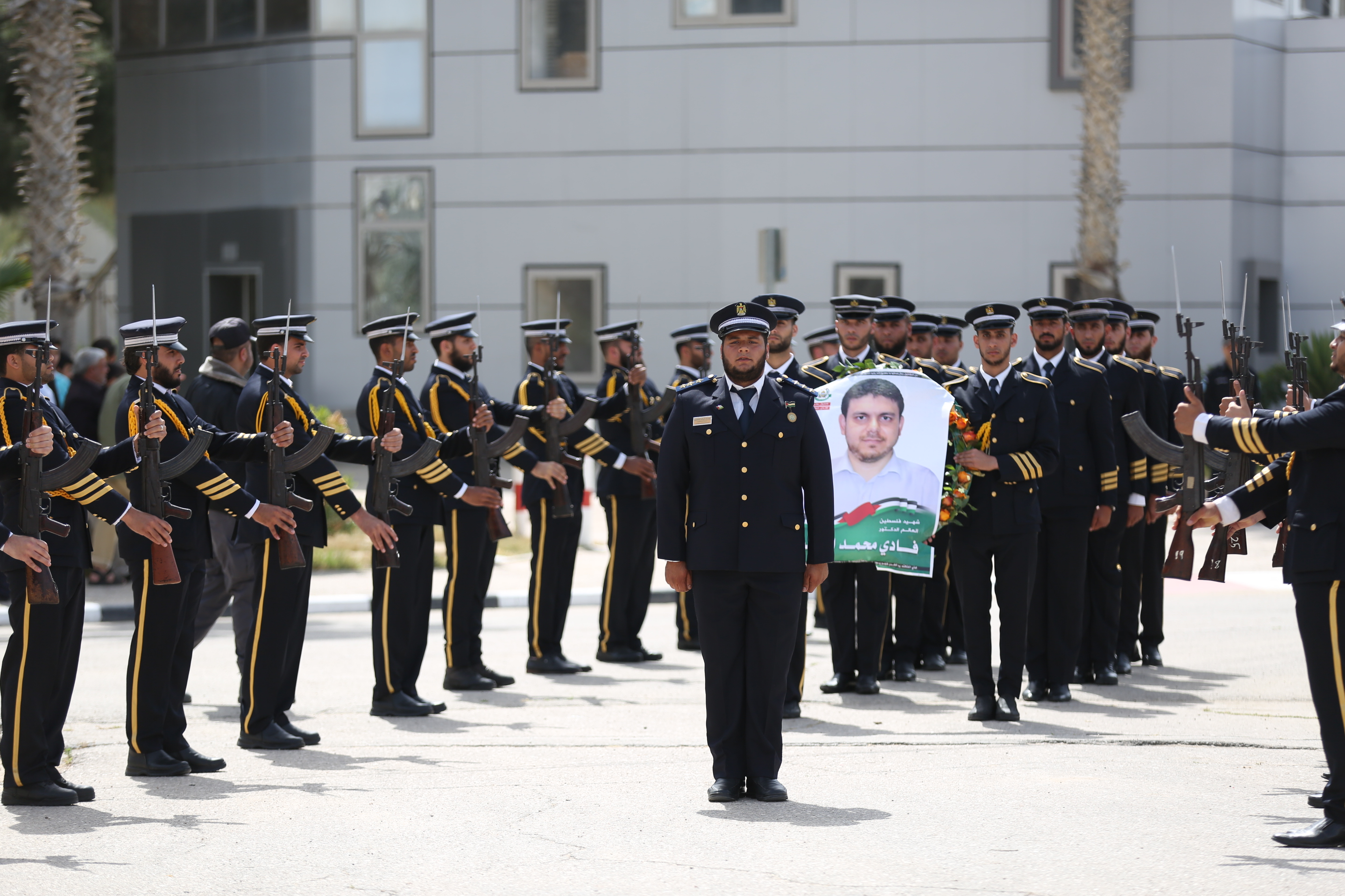 استقبال جثمان الشهيد العالم د. فادي البطش بمعبر رفح البري