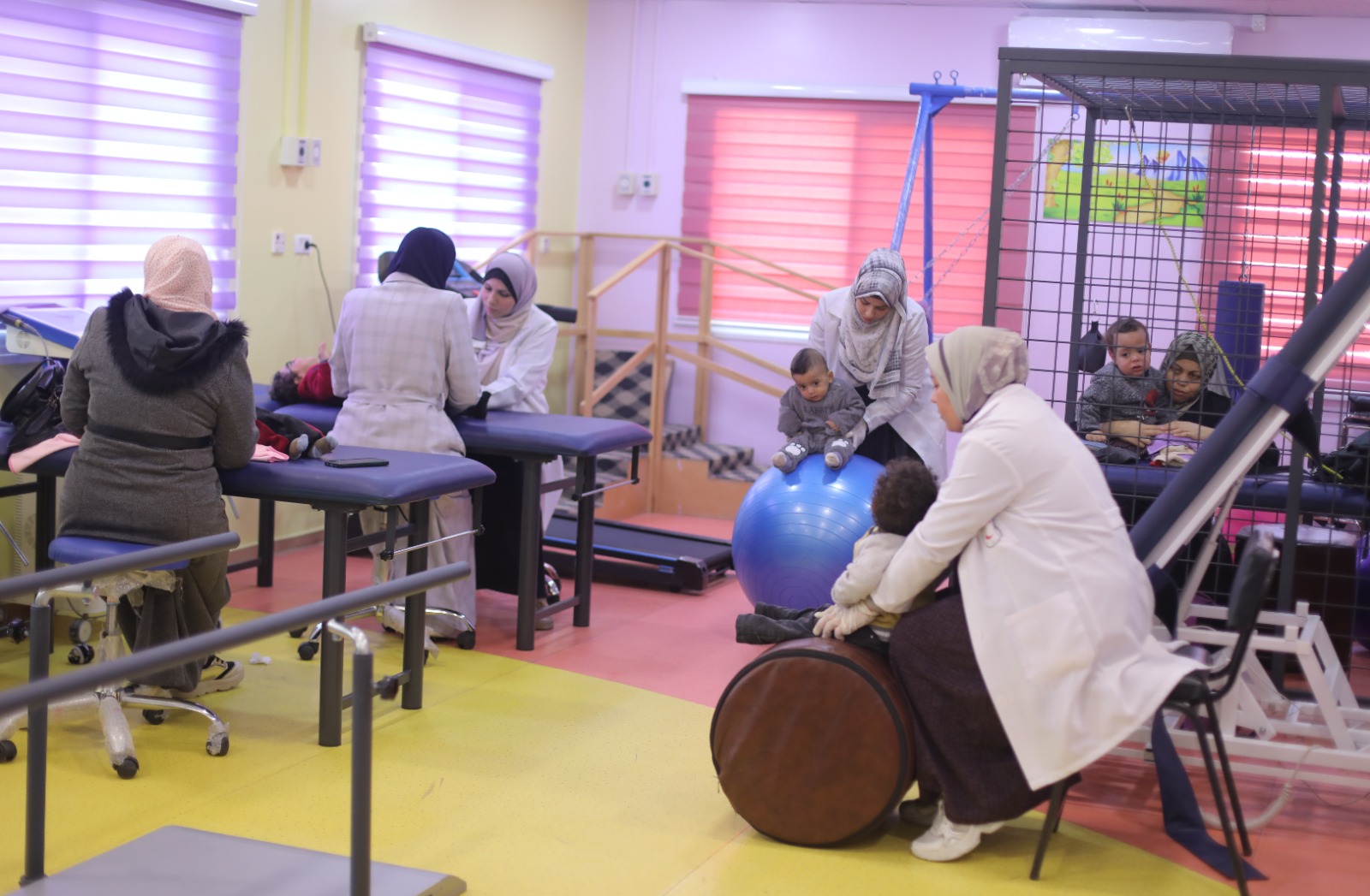 "العلاج الطبيعي" بمستشفى كمال عدوان .. خدمة نوعية ورعاية مُتكاملة