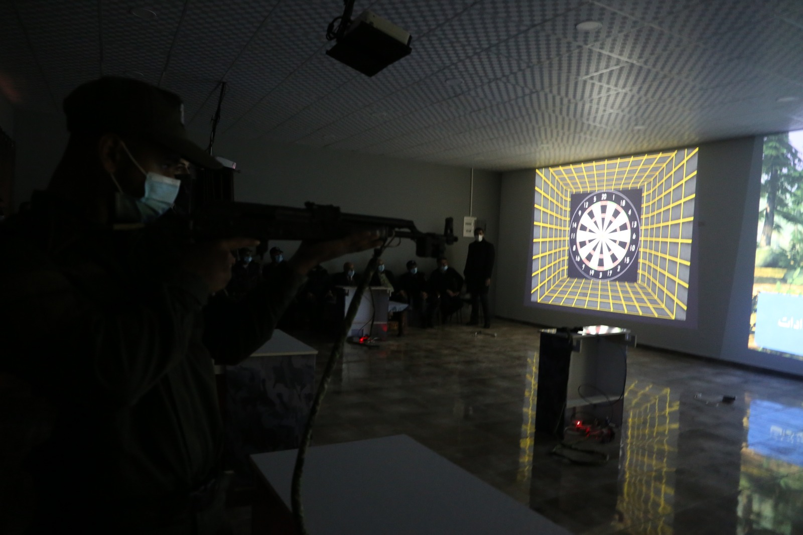 مديرية التدريب تفتتح مشروع الرماية الإلكترونيـة "المحاكاة"