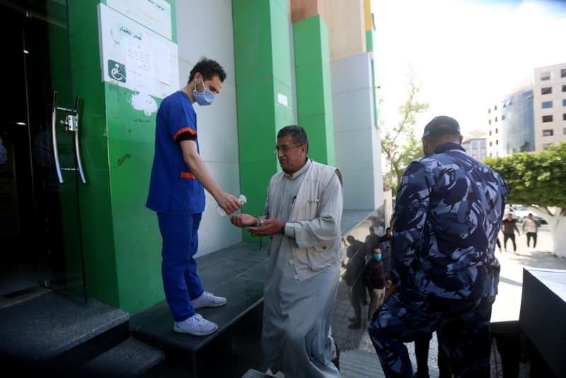 الشرطة تنظم صرف المنحة القطرية