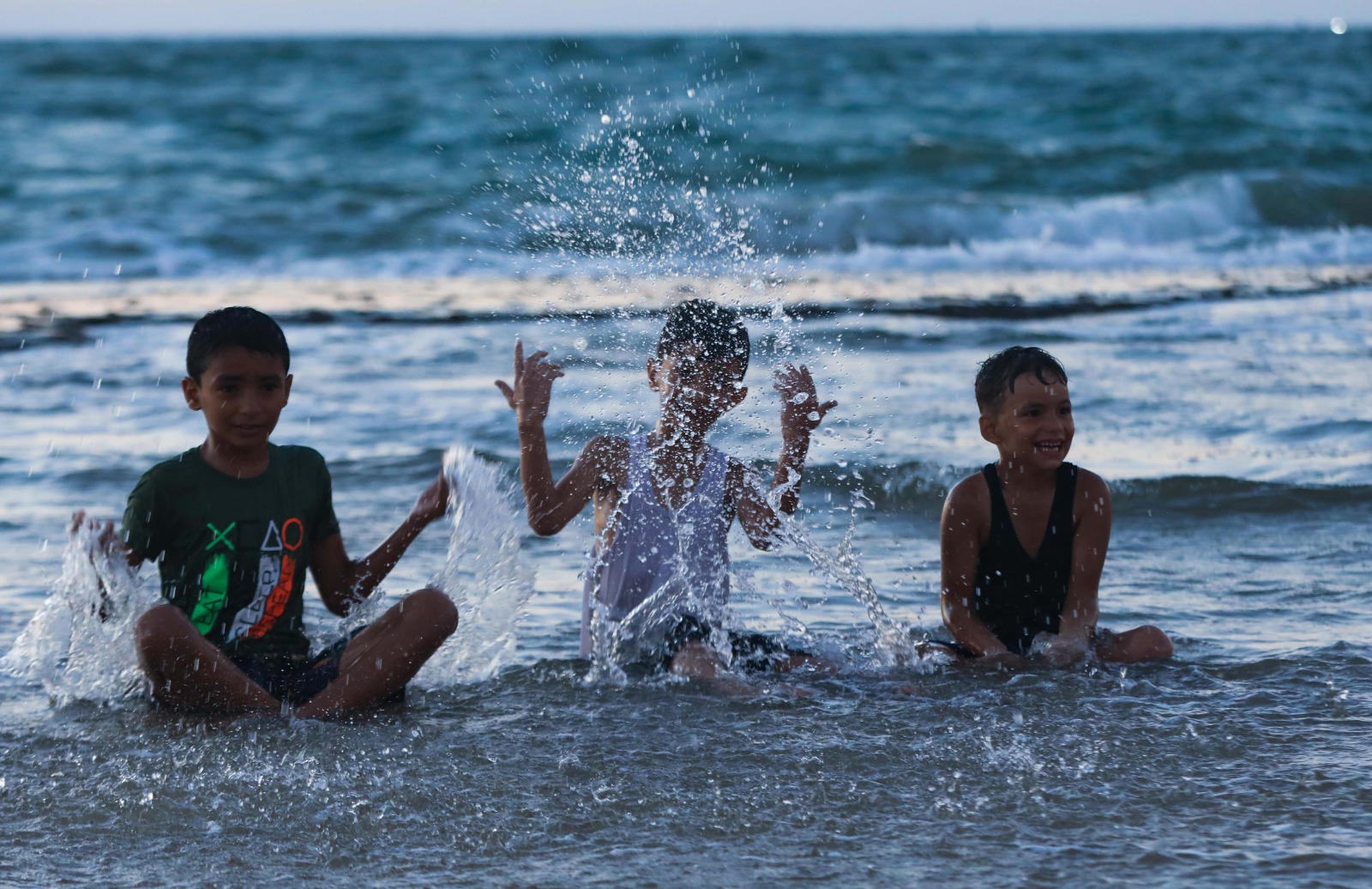 قضاء المواطنين في غزة إجازة نهاية الأسبوع 