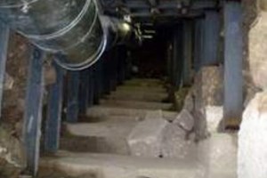 Civil Defense Rescued 10 Workers in Rafah