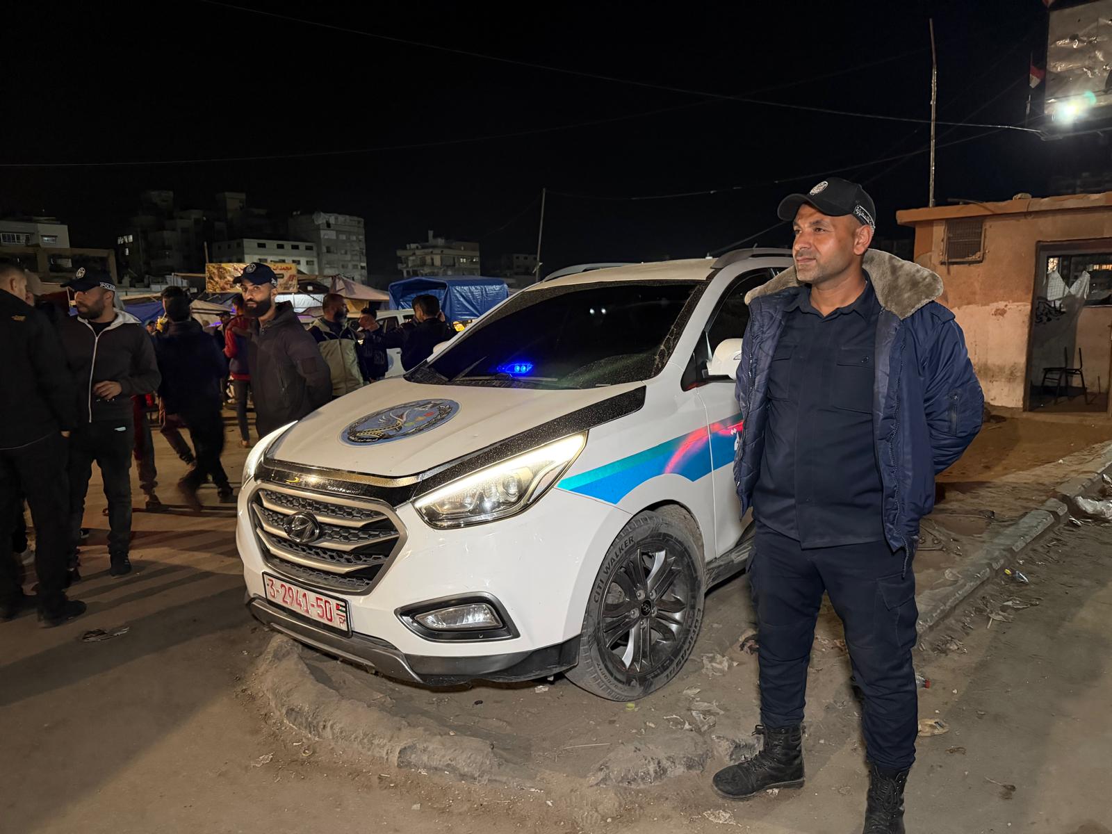 انتشار الشرطة في شوارع ومفترقات غزة عشية عيد الفطر