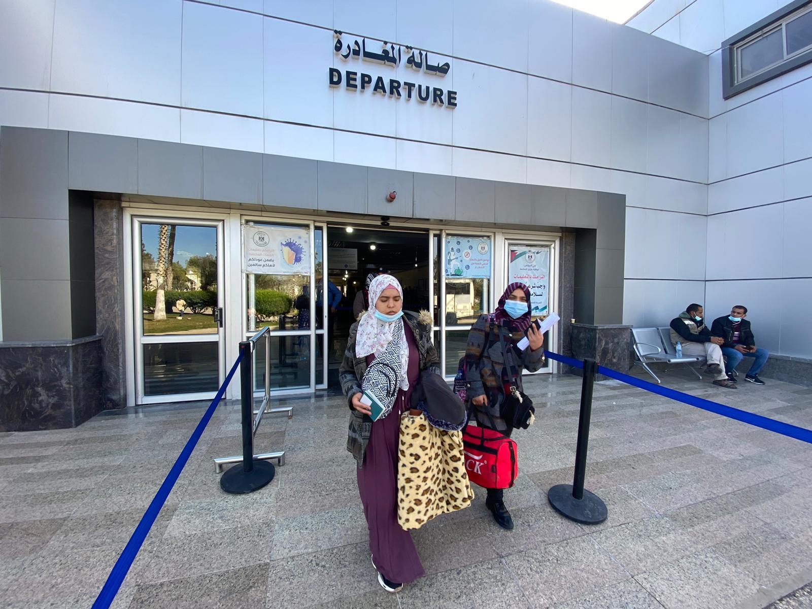 عمل معبر رفح البري في كلا الاتجاهين