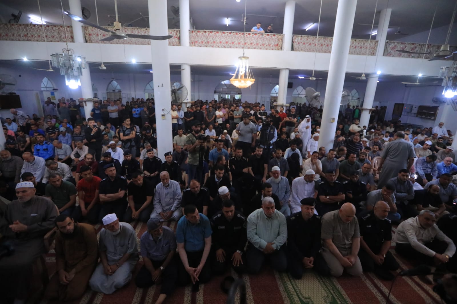 تشييع جثمان شهيد الواجب "مصلح" بموكب عسكري بمشاركة قيادة "الداخلية" والشرطة