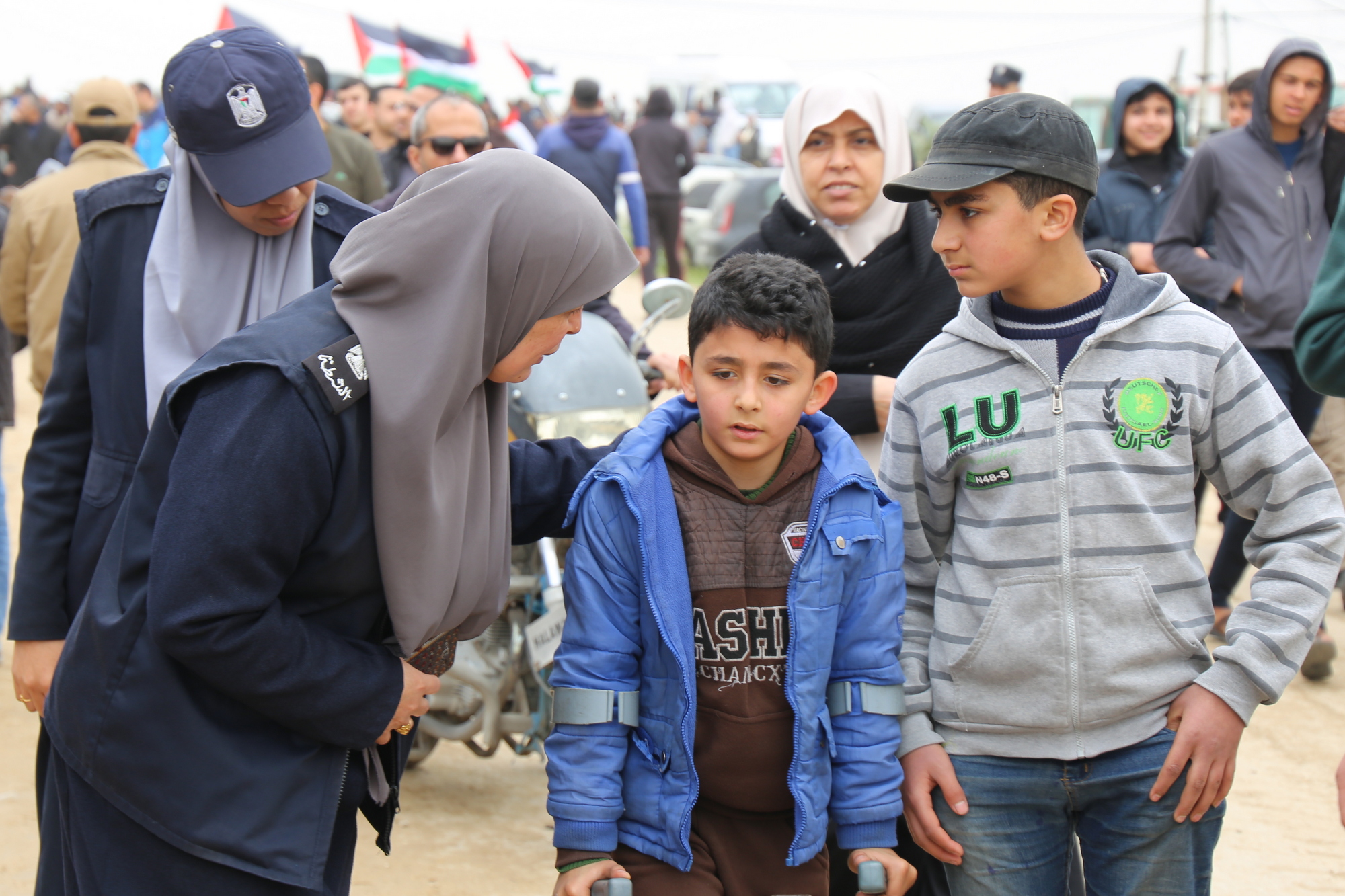 أجهزة الداخلية تُساند جماهير شعبنا المشاركة في مليونية الأرض والعودة