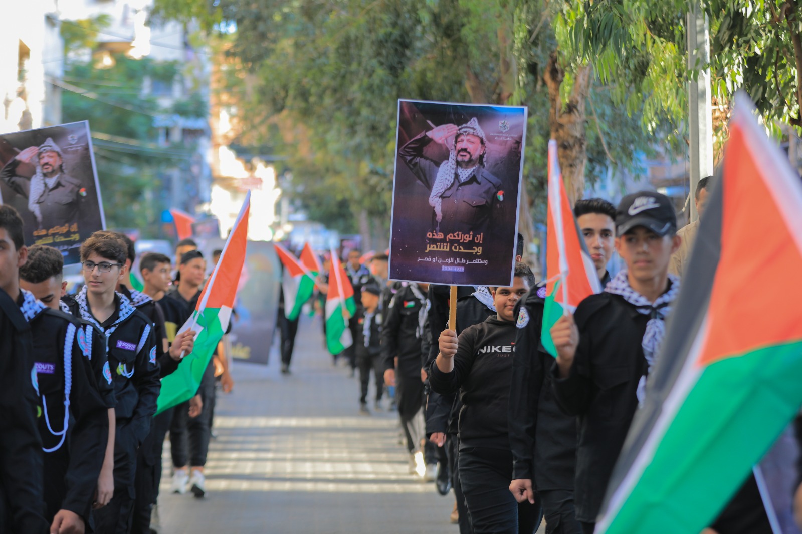 أجهزة الداخلية بغزة تؤمن "مسيرًا كشفيًا" في ذكرى رحيل الرئيس عرفات