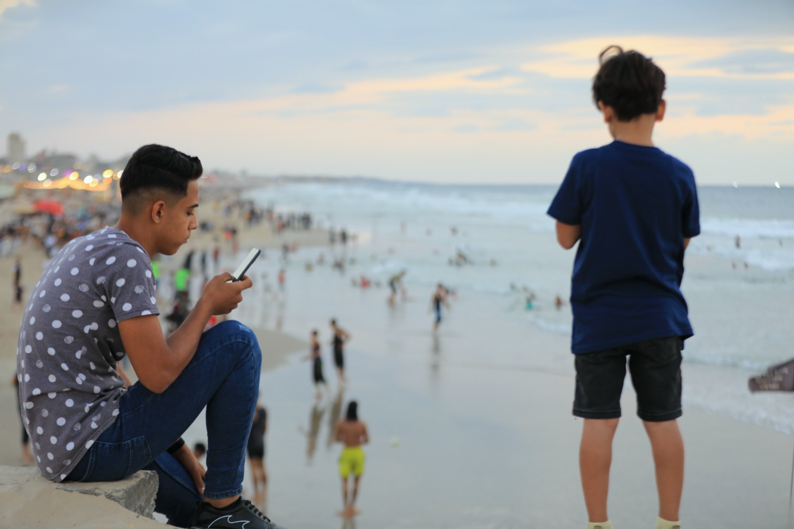 قضاء المواطنين في غزة الإجازة الأسبوعية مساء الجمعة