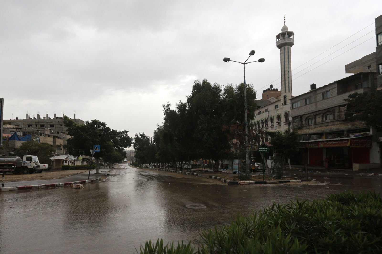 استمرار الإغلاق الكلي للمحال والمنشآت (الجمعة والسبت) للأسبوع الثامن