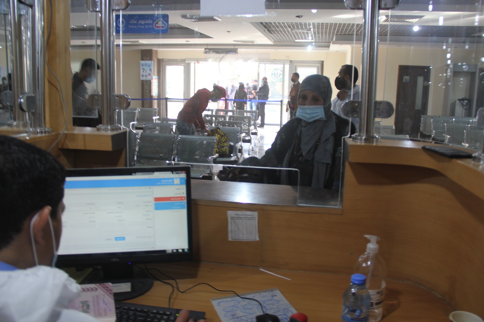 حركة معبر رفح البري خلال أيام فتحه استثنائيًا لمدة أربعة أيام في الاتجاهين