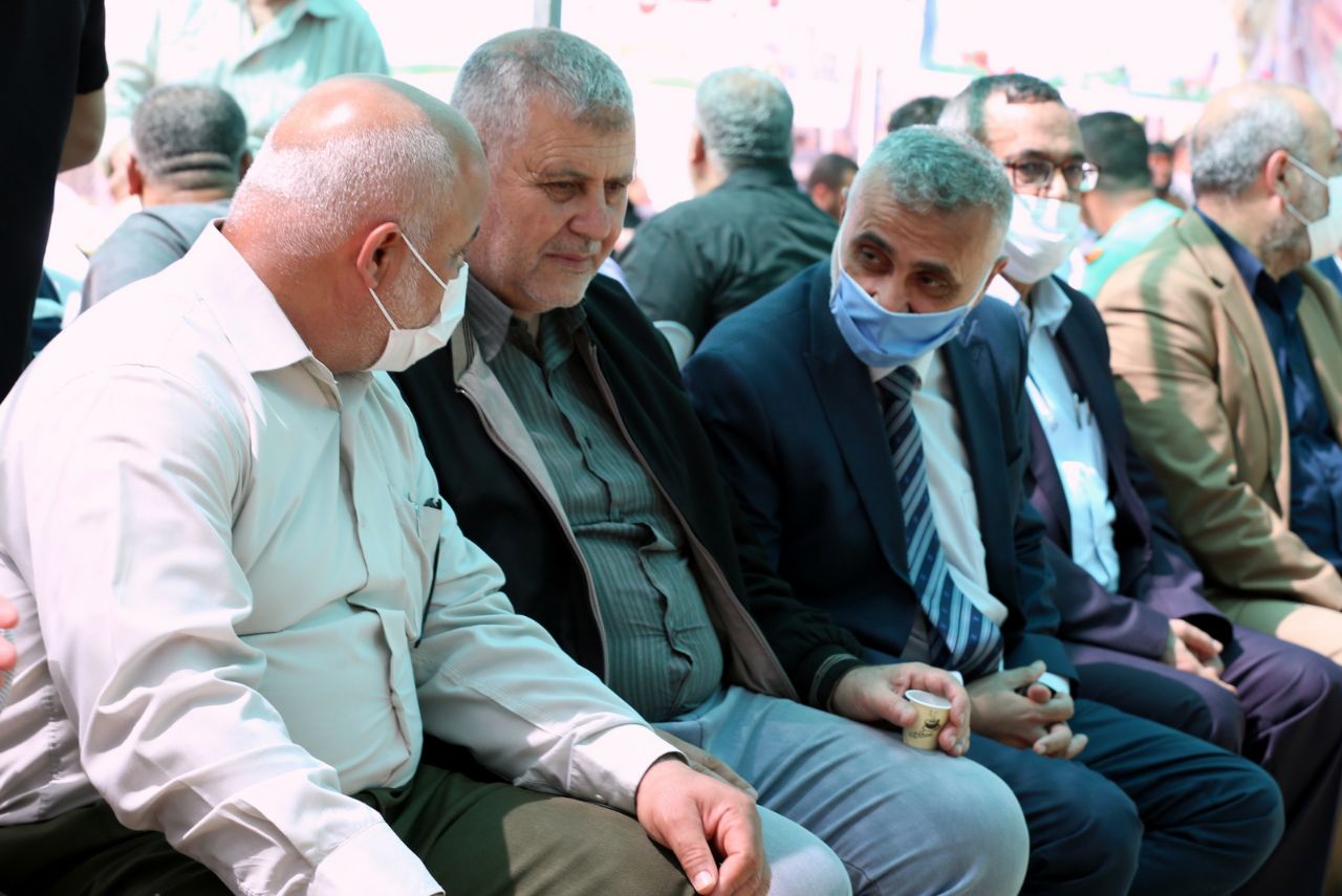 وفد حكومي رفيع يُقدم واجب العزاء بوفاة الراحل "شلّح"