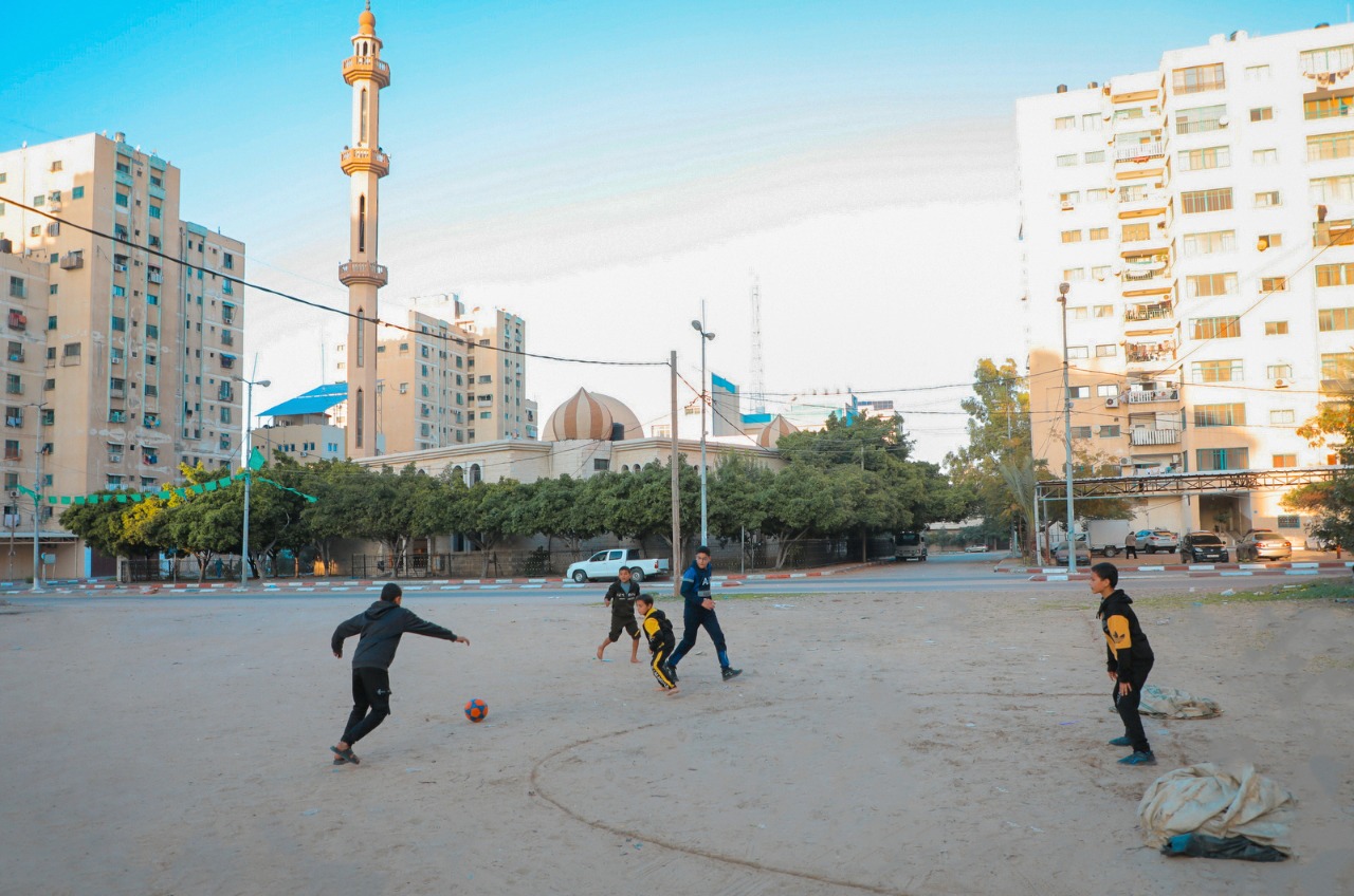 أجواء قضاء المواطنين بغزة الإجازة الأسبوعية في عدد من الأماكن الترفيهية مساء الجمعة
