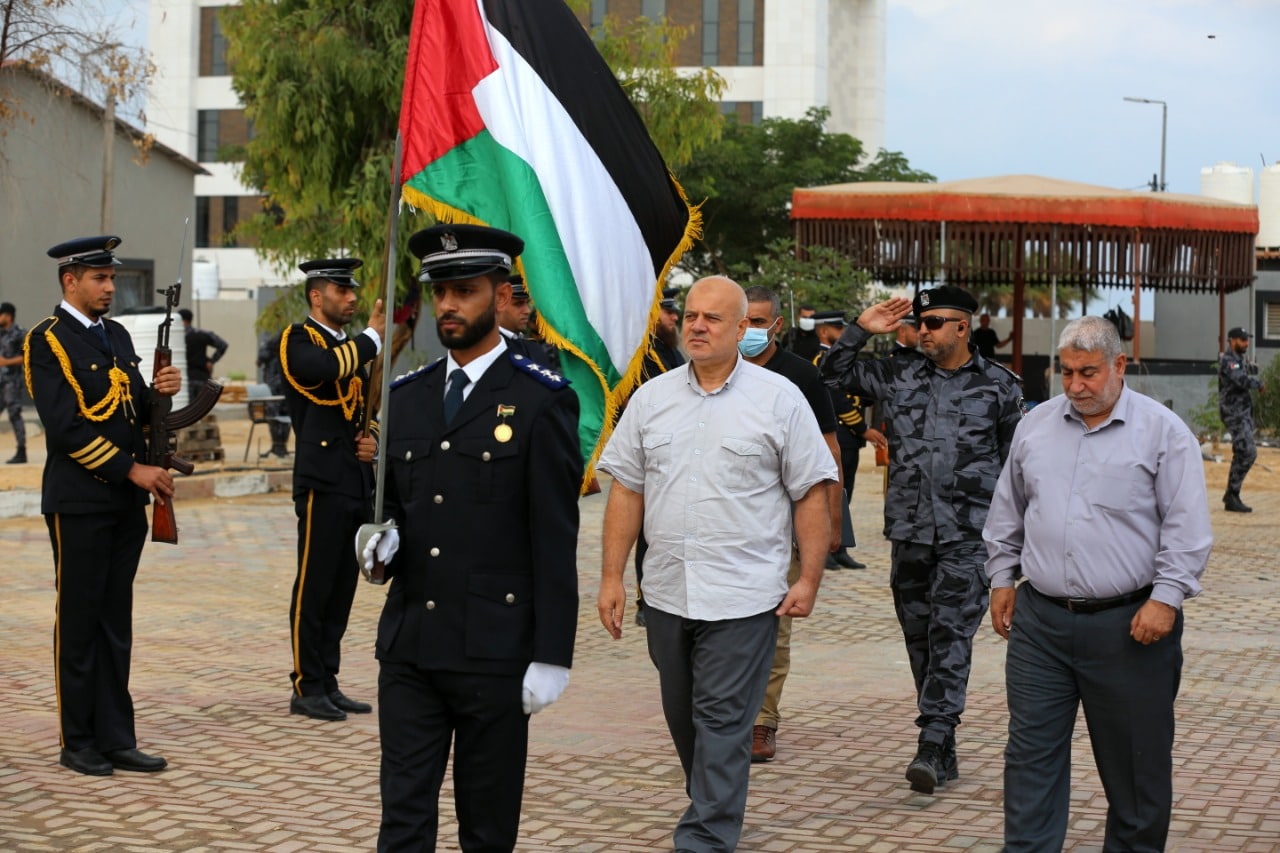 "مديرية التدريب" تُخرج دورتَي صف الضباط 27 والتأسيسية 35