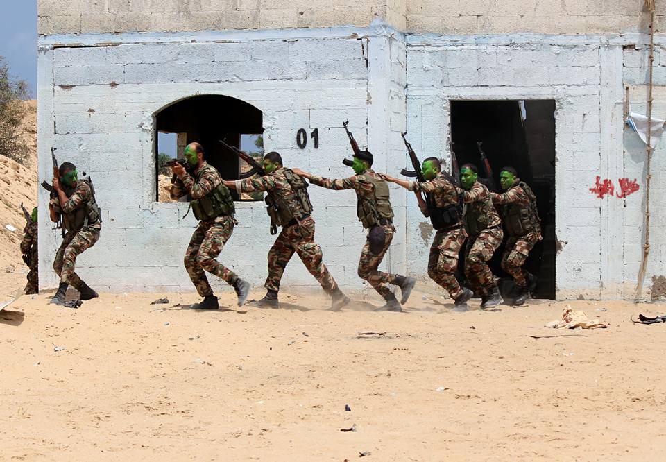 تدريبات دورة قادة السرايا الرابعة بقوات الأمن الوطني