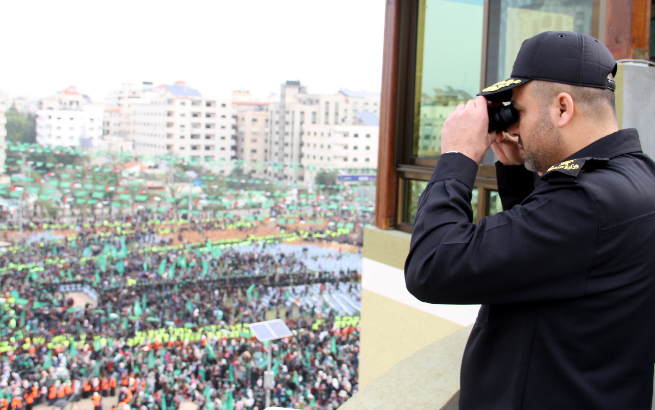 تأمين مهرجان انطلاقة حركة حماس في ساحة الكتيبة بغزة