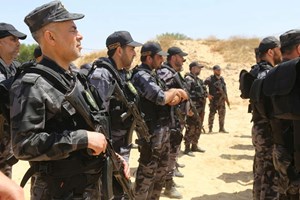 الأمن والحماية ينظم يومًا تدريبيًا لقيادة ومفاصل الجهاز