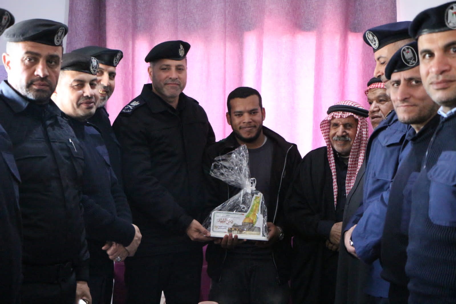 الداخلية تزور عوائل شهدائها بذكرى عدوان 2008