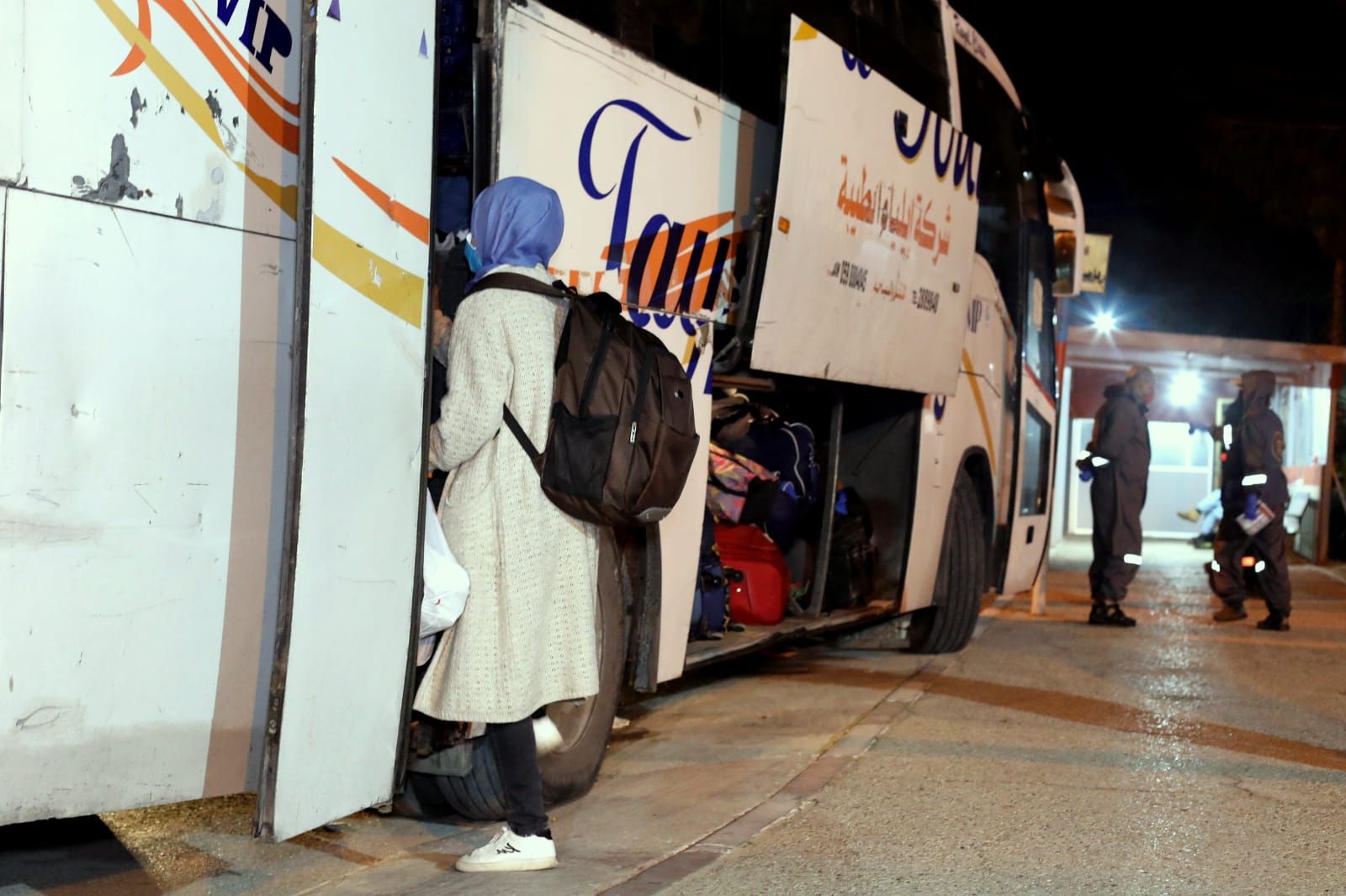 تسهيل وصول الفوج الثالث من العائدين عبر معبر رفح