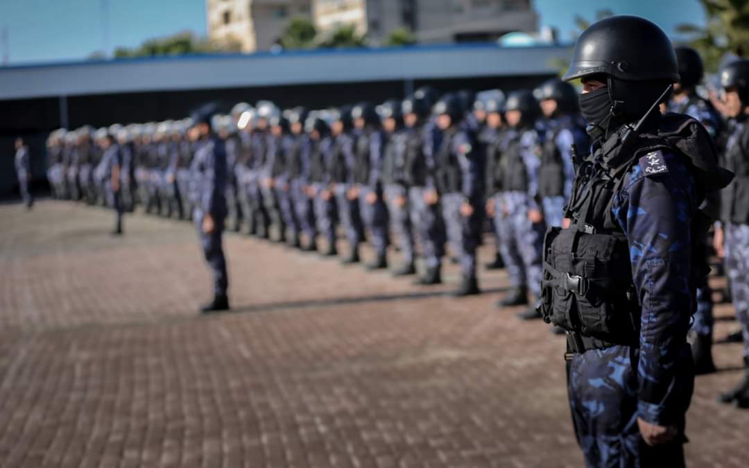 الشرطة تنظم طابور أركان لقواتها في ذكرى "الفرقان"