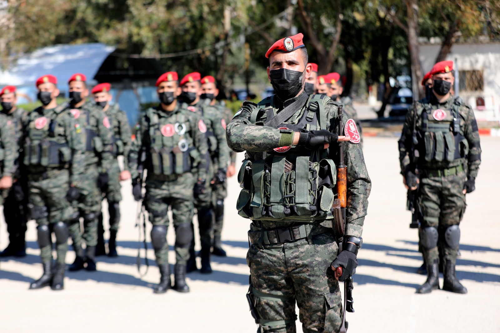 الشرطة العسكرية تنظم طابور أركان مركزي لمنتسبيها