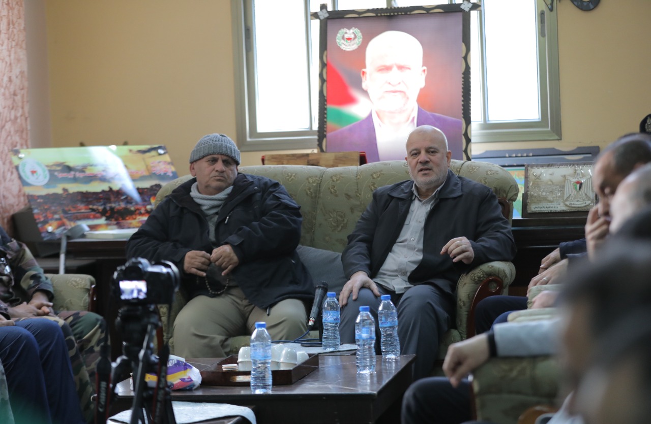 قيادة "الداخلية" تزور عائلة الوزير الشهيد سعيد صيام في الذكرى 14 لاستشهاده