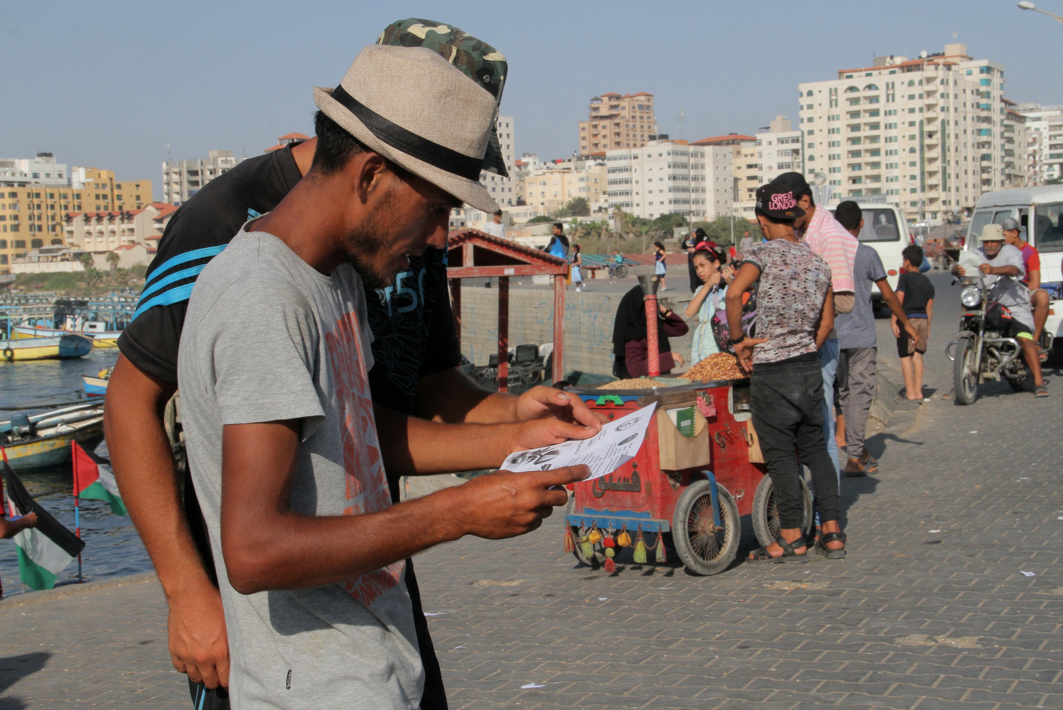الحملة التوعية للمصطافين من ضربات الشمس ولسعات القناديل