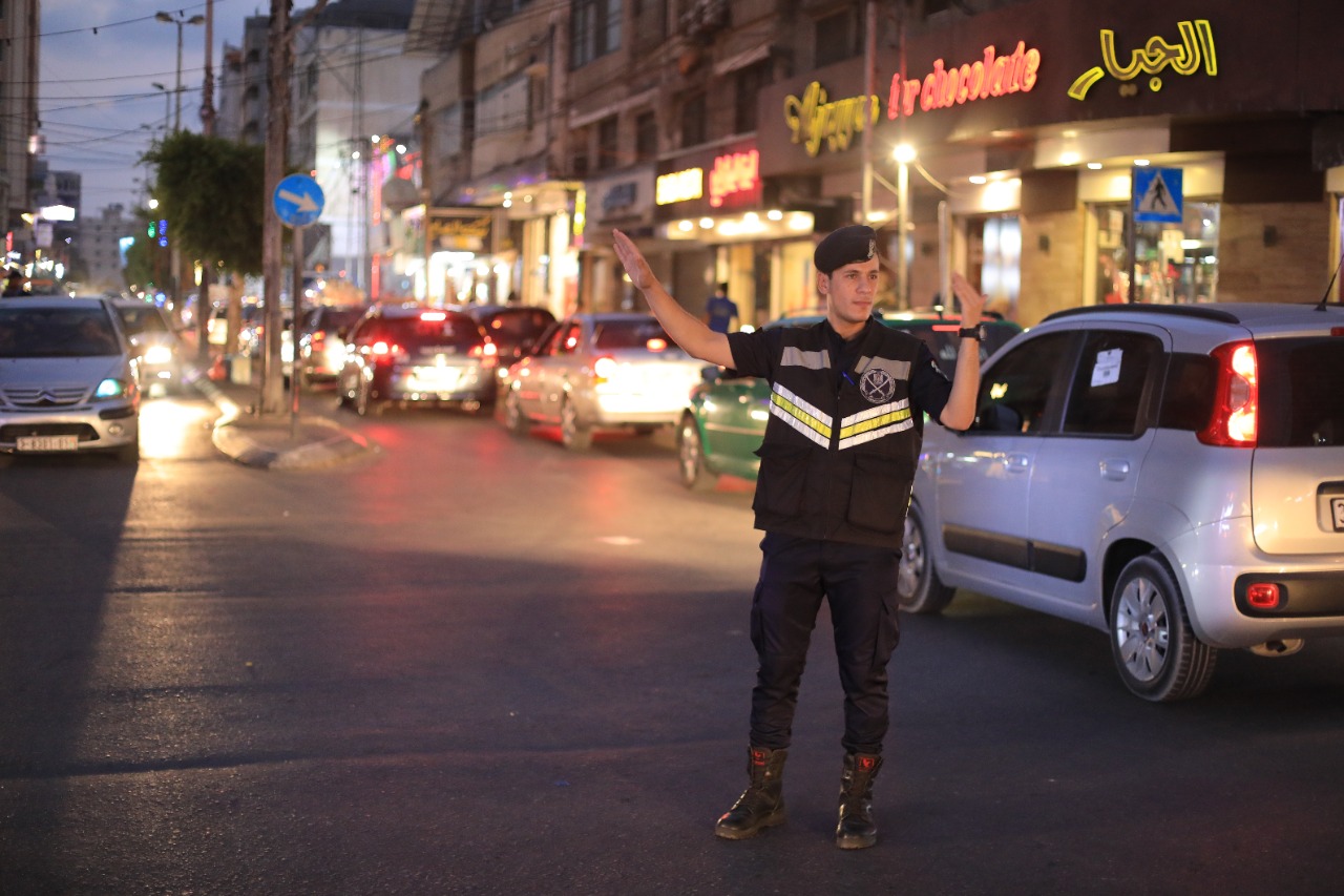 أجواء الحياة في عدد من الأماكن العامة بغزة 