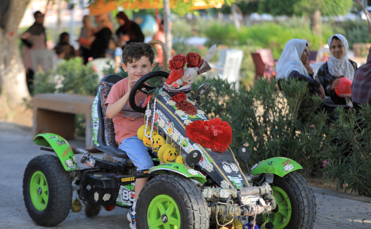 أجواء الحياة في عدد من الأماكن العامة بغزة 